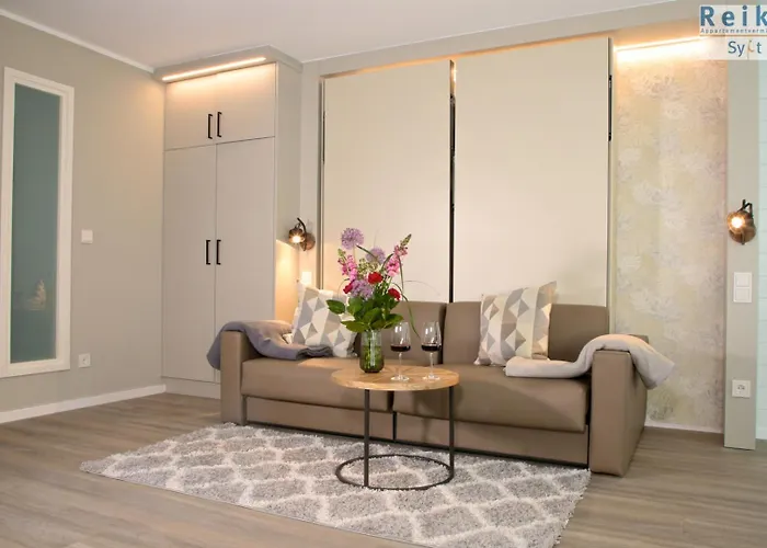 1-55, Seeseite, Haus Metropol, 3etage Apartament